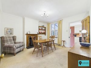 Dining Room- click for photo gallery